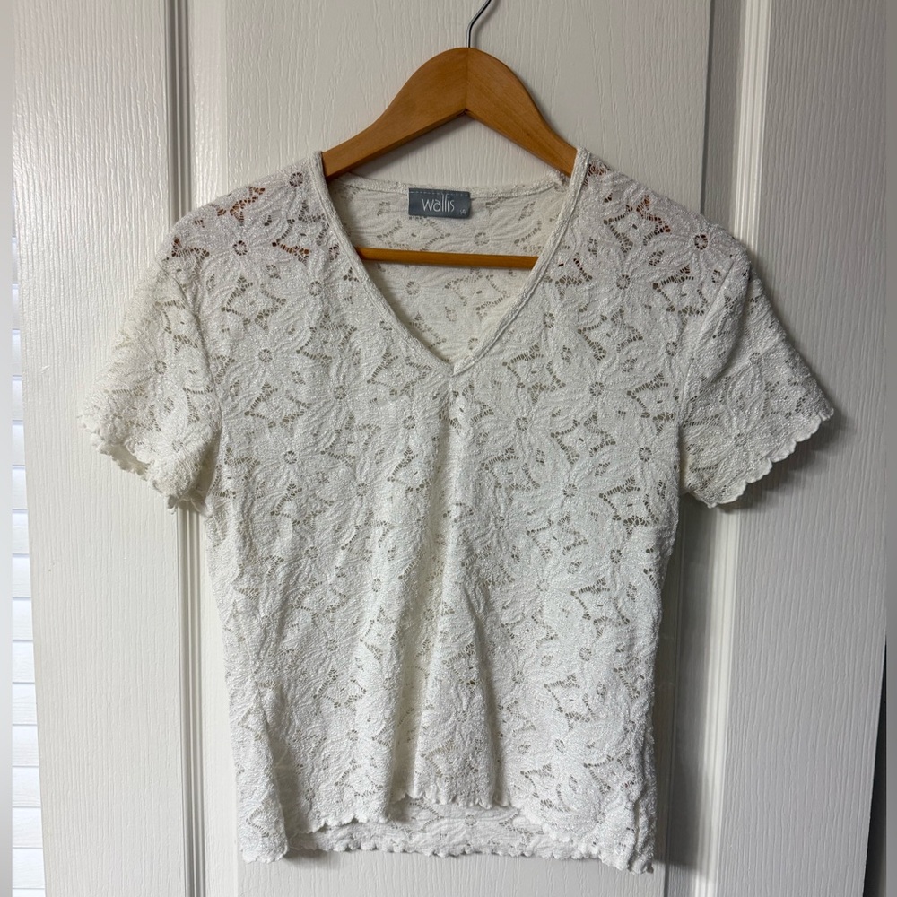 Wallis White Lace Top | Short Sleeve V-Neck | Feminine Summer Blouse